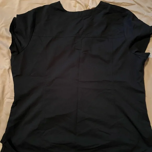 XL Scrub Top - Picture 2 of 5